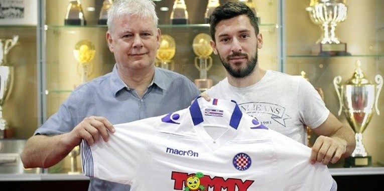 Navijači su jedva čekali njegov odlazak iz Hajduka, a sada je potpisao za Olympiakos