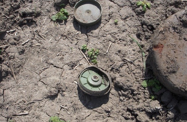 Policija kod Otočca pronašla mine i dva kilograma TNT-a