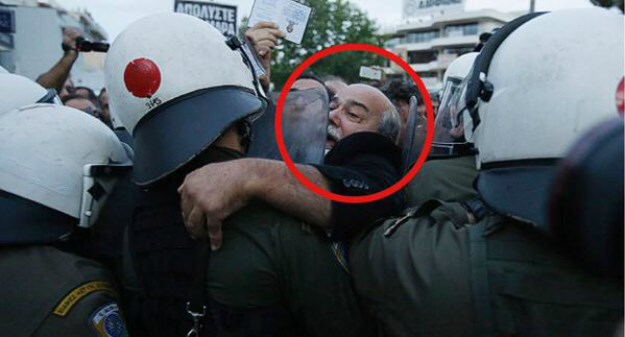 Ovaj čovjek sad je vođa grčke policije