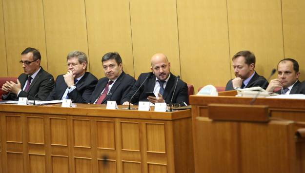 Ministri se hvale dobrim brojkama i pokazateljima