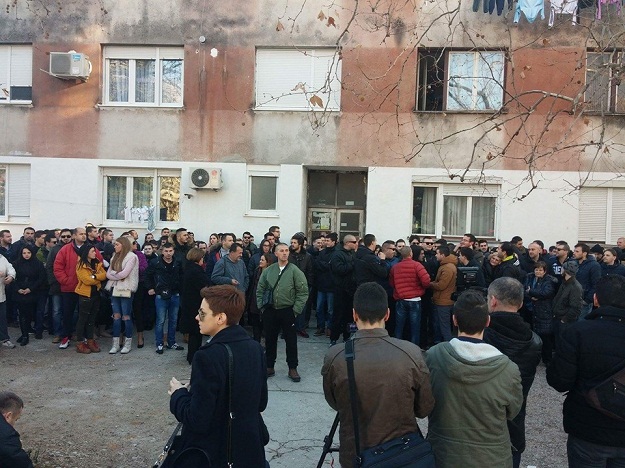 BiH dobila svoj "Živi zid": Udruga Minores spriječila deložaciju obitelji