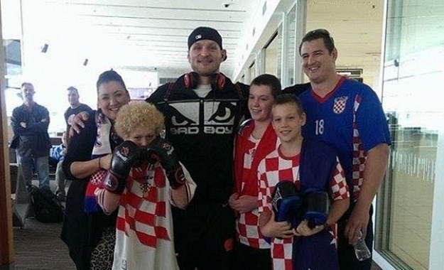 Miočić sletio u Australiju, dočekali ga hrvatski navijači