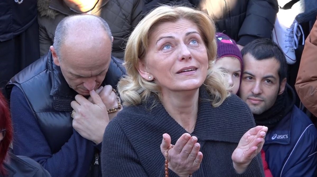 VIDEO Gospu boli briga što papa priča: Stigla nova poruka "poštarice" Bogorodice