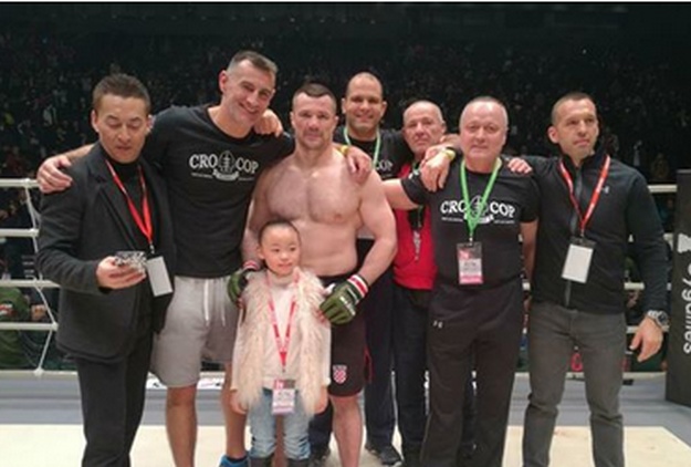 CRO COP KAO U NAJBOLJIM DANIMA "Mirko je zaslužio poštovanje, veliki je fajter"