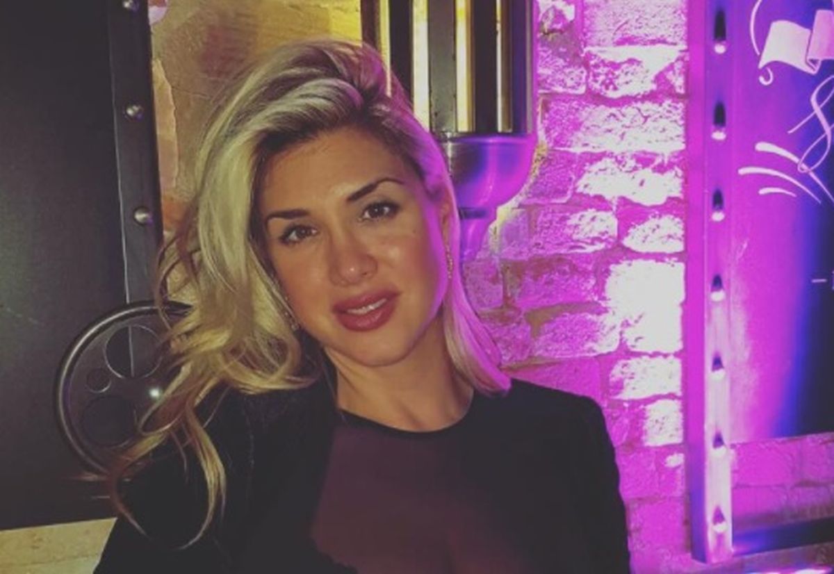 Mirta Šurjak u seksi haljini prekršila pravilo da treba pokazati ili noge ili grudi