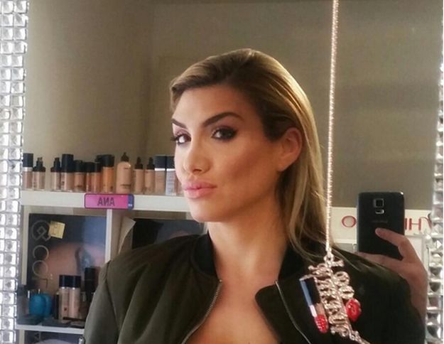 Atraktivna Mirta Šurjak opet zavodi: Pohvalila se šminkom, a svi gledaju u dekolte