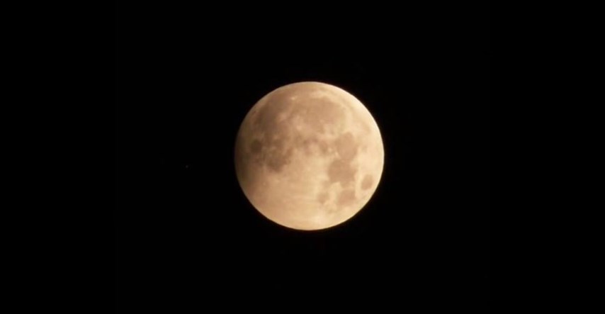 Djelomična pomrčina Mjeseca bit će vidljiva i u Hrvatskoj, provjerite gdje će se najbolje vidjeti