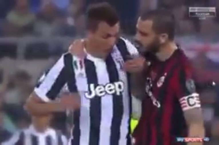 Mandžukić oduševio navijače odnosom prema Juventusovom izdajici