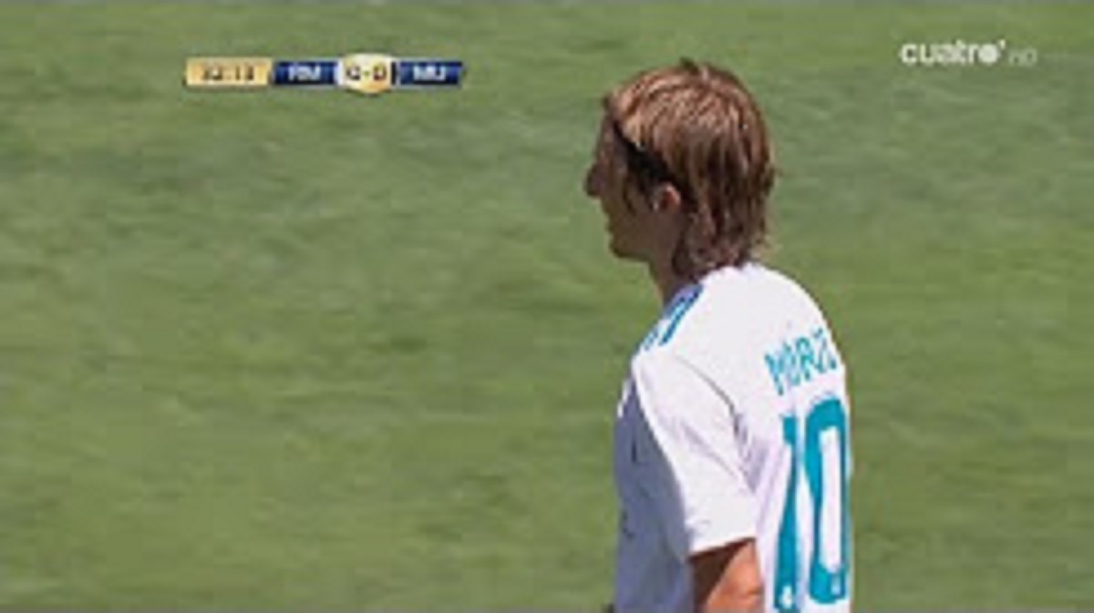 MODRIĆ PRVI PUT IGRAO S REALOVOM DESETKOM "Smrznem se kad vidim tko je sve nosio"