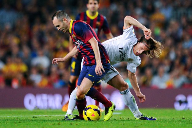 Modrić ili Iniesta, Rakitić ili Kroos? Ovako je slavni trener birao između igrača Barce i Reala