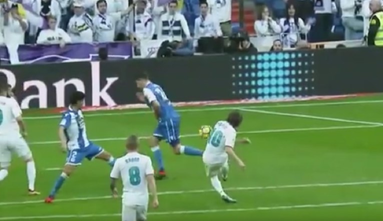 Modrić s 20 metara zabio prvi ovosezonski gol u Primeri, Real sedmicom pregazio Deportivo