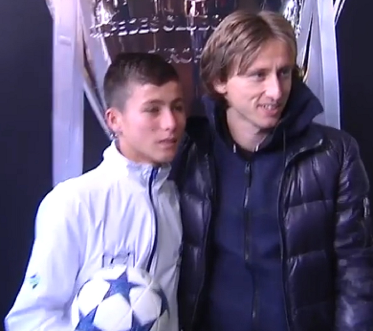 PREKRASNO Modrić i Realove zvijezde ugostili dječaka anđela