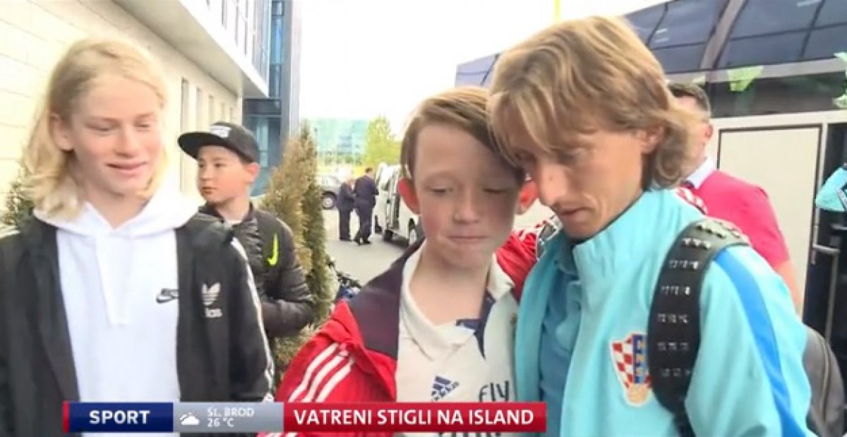 Modrića su na Islandu domaći navijači čekali satima: "Hvala Luka, ostvario si mi veliki san"