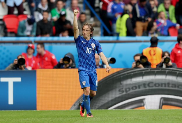 Nogometni svijet se divi hrvatskom junaku: "Ako Pogba vrijedi 100 milijuna eura, koliko onda vrijedi Modrić?"