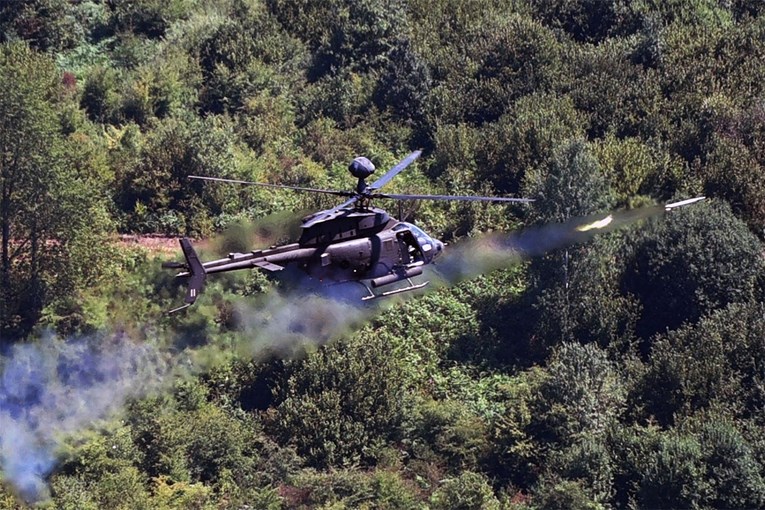 POGLEDAJTE VIDEO HRVATSKE VOJSKE Ovako izgleda bojno gađanje i raketiranje iz novih helikoptera