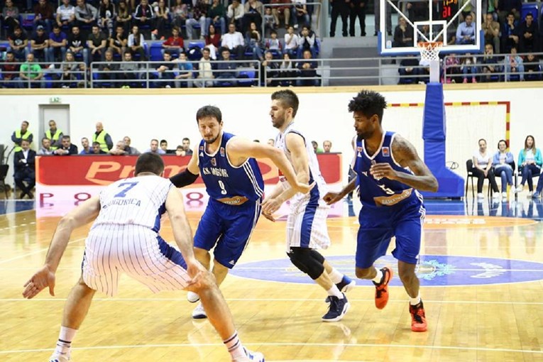 Što se ovo događa u crnogorskoj košarci?