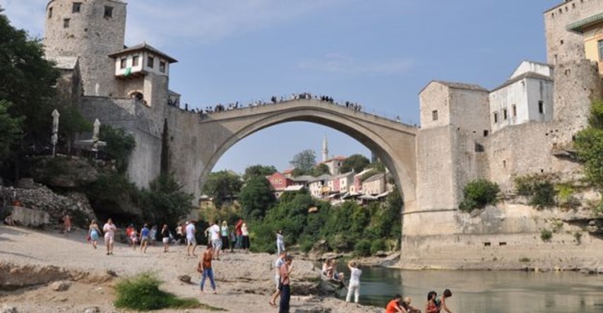 BiH novinari: Osuđujemo javni linč i govor mržnje prema mladim ljudima iz Mostara