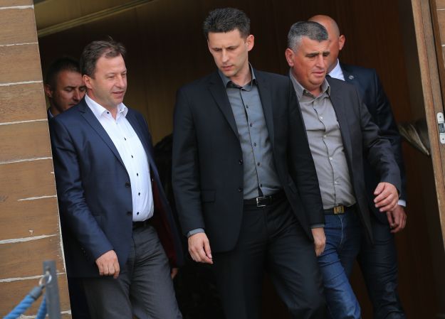 Izvor iz vrha HDZ-a za Index: "MOST-ovci zovu mene i moje kolege, Petrov je izgubio kontrolu"