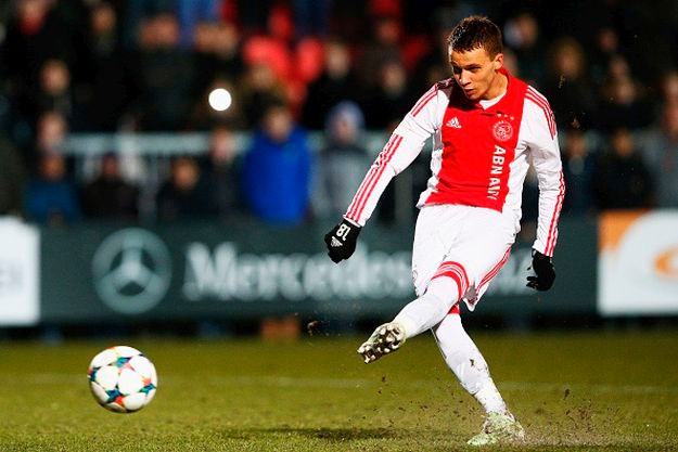 Murić u središtu afere: Hrvatski napadač potpisao ilegalni ugovor s Ajaxom