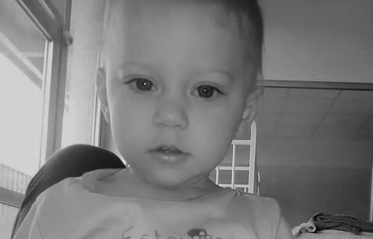 U Srbiji još jedna žrtva ospica, nakon dva mjeseca borbe za život, umrla dvogodišnja Nađa