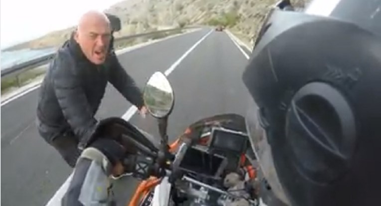 HEROJ DANA Pogledajte kako je legendarni Aramis Naglić spašavao motociklista iz Dubaija