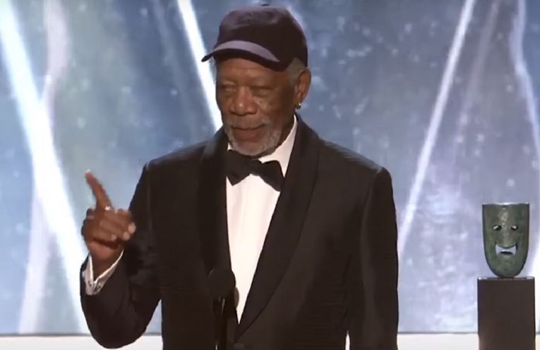 VIDEO Netko je prekinuo Morgana Freemana tijekom govora, glumac mu kraljevski spustio