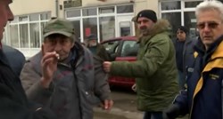 VIDEO Napao kamermana u Jasenovcu, urlao i prijetio: "Nećeš otići s tom kamerom"
