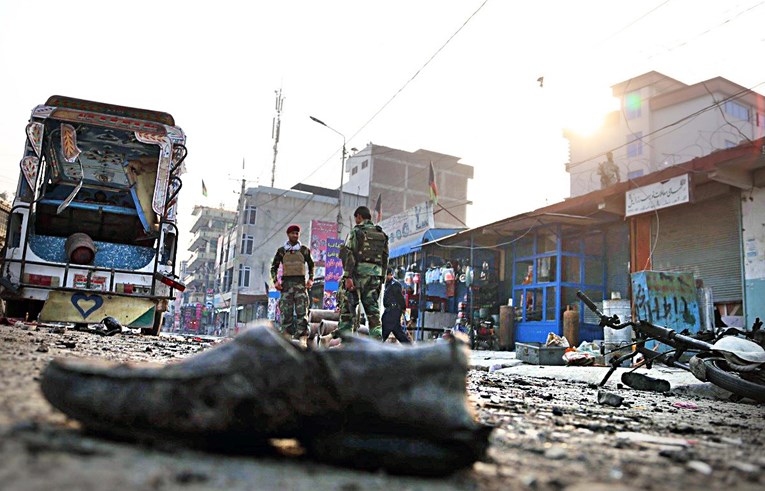 Samoubilački napad u Kabulu, najmanje 40 mrtvih