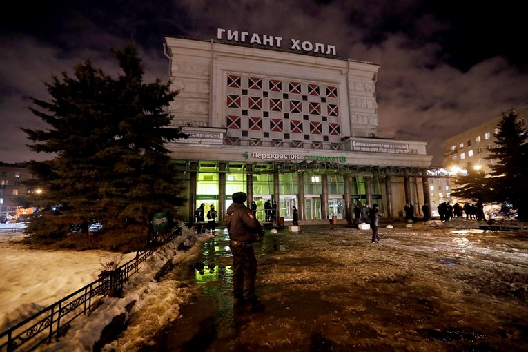 Napadač na trgovački centar u Sankt Peterburgu priznao krivnju, radi se o psihički poremećenoj osobi