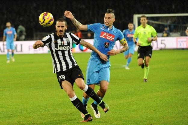 Juventus slavio u Napulju i pobjegao Romi na tri boda prednosti