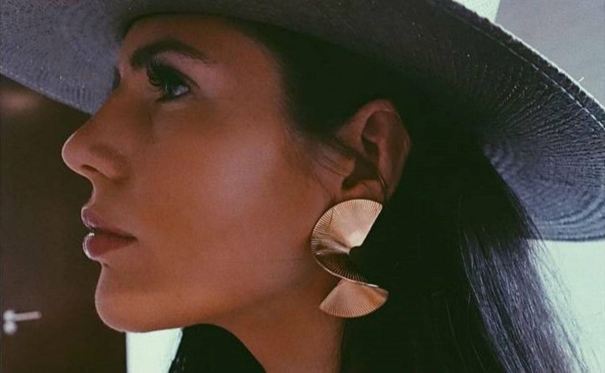 Ovog ljeta zaljubit ćete se u velike zlatne naušnice