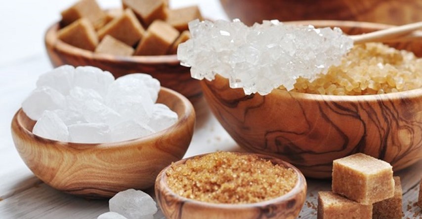 Otkrivamo je li smeđi šećer zaista kvalitetniji od bijeloga