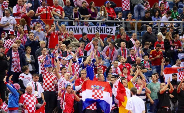 FOTO Ni sjajni navijači nisu uspjeli odvesti rukometaše u borbu za zlato