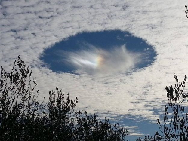 Rupa u nebu: Fascinantan meteorološki fenomen snimljen iz Biograda i okolice