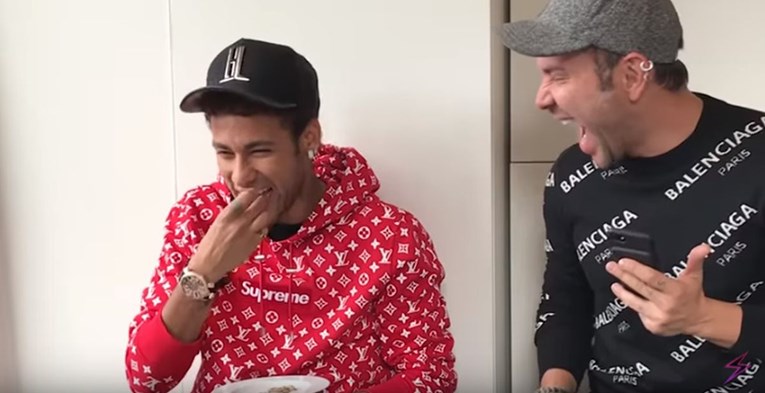 Neymar nije htio odgovarati na pitanja pa je morao jesti crve