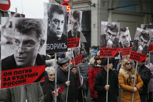 U Moskvi deseci tisuća ljudi na ulicama za Nemcova:  "Ne bojimo se"
