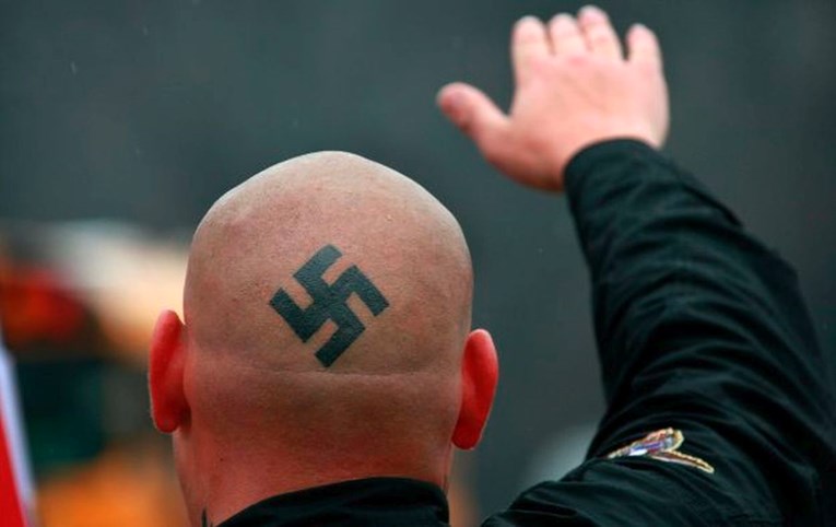 Austrijski desničar suspendiran iz stranke zbog nacističkog pozdrava