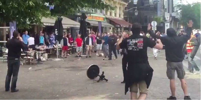 Stižu snimke novih nereda: Rusi, Englezi i Velšani demoliraju Lille