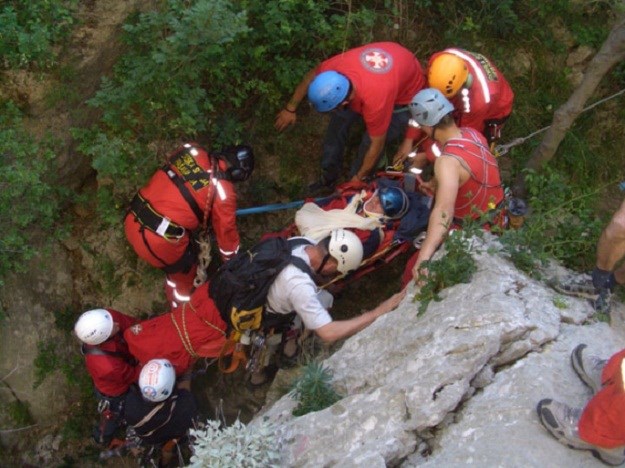 Tragedija na Paklenici: Poljaci pali u provaliju duboku 60 metara, i dalje se ne zna uzrok nesreće