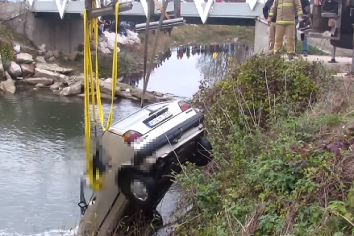 TRAGEDIJA U BIH Mladić i djevojka sinoć autom upali u rijeku, tijela izvadili ronioci