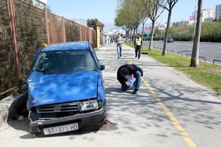 FOTO Fiat nakon sudara na nogostupu pokosio brata i sestru, splitski liječnici im se bore za život