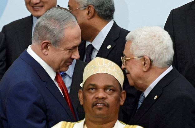 U Parizu se nakon pet godina prvi put susreli Benjamin Netanyahu i Mahmud Abas