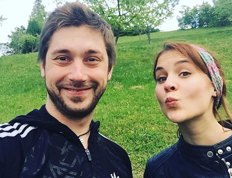 Od obitelji skrivala da se zaručila: Lijepa srpska glumica udaje se za hrvatskog glazbenika