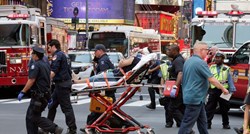DIVLJANJE AUTOM U NEW YORKU Tri osobe su još uvijek kritično nakon jučerašnjeg incidenta