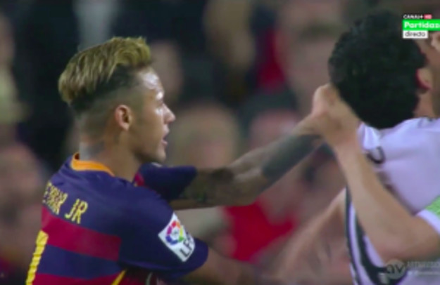 Raspad sistema u Barceloni: Neymar ošamario igrača Valencije koji je slavio pobjedu!