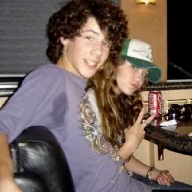 "Ušvicani" Nick Jonas podijelio fotku sa spoja s Miley Cyrus