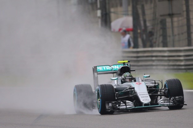 Rosberg kažnjen, ostao mu samo bod prednosti
