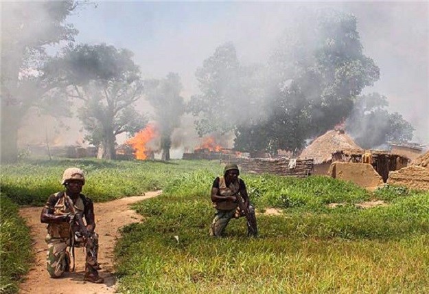 Velika protuteroristička operacija: Nigerijska vojska ubila 42 Boko Haramovca, oslobodila 80 talaca