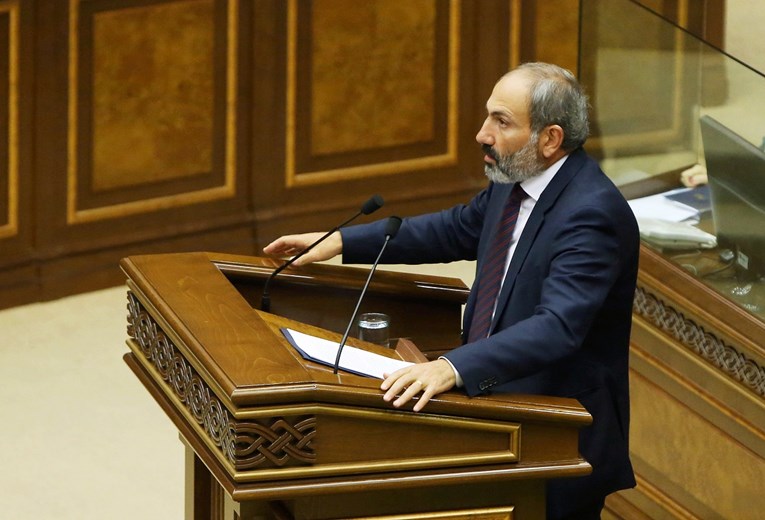Armenski parlament danas bira novog premijera, jedini kandidat je vođa oporbe
