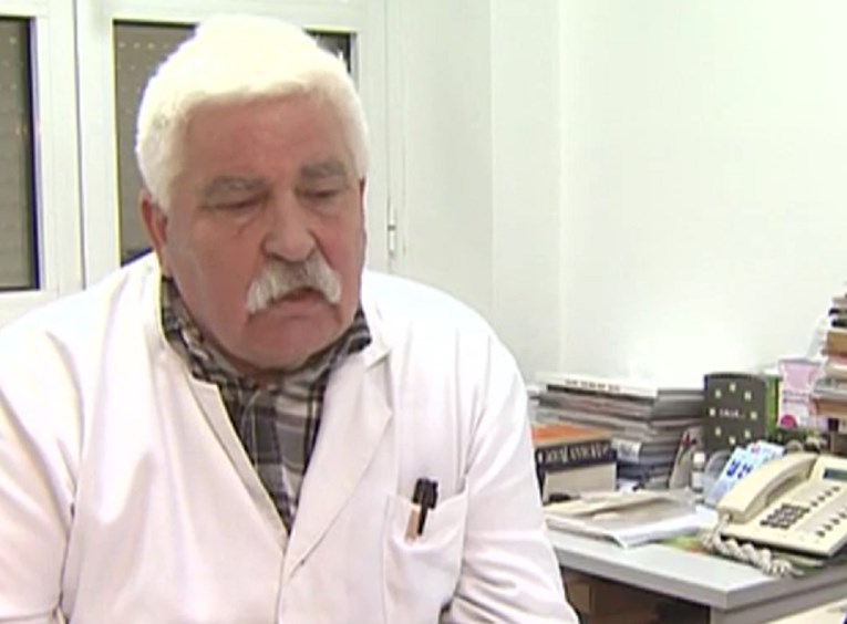 "TREBA MU ODUZETI LICENCU" Tko je dubrovački liječnik koji poziva na bojkot cijepljenja?